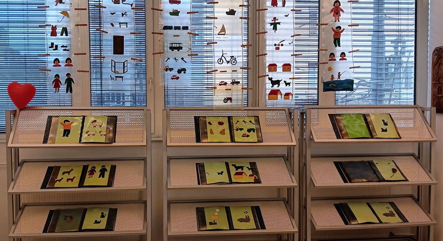 Taktilne ilustracije u prostoru knjižnice