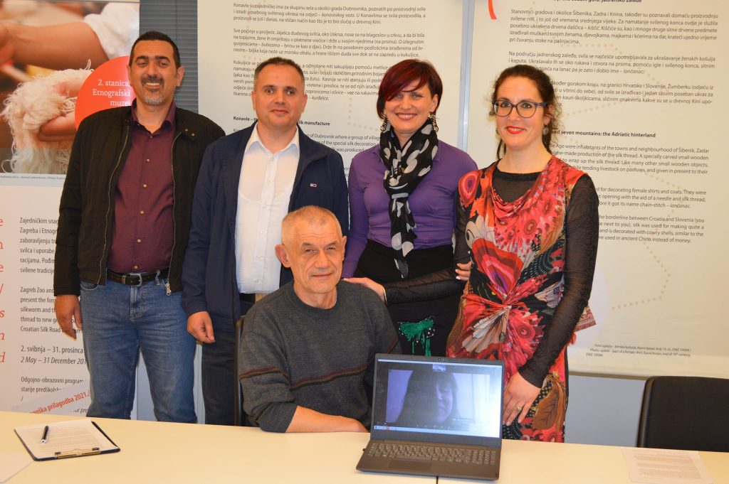 Ivica Božić, Josip Laća, Karolina, Jelena, Ivan i Kristina na ekranu